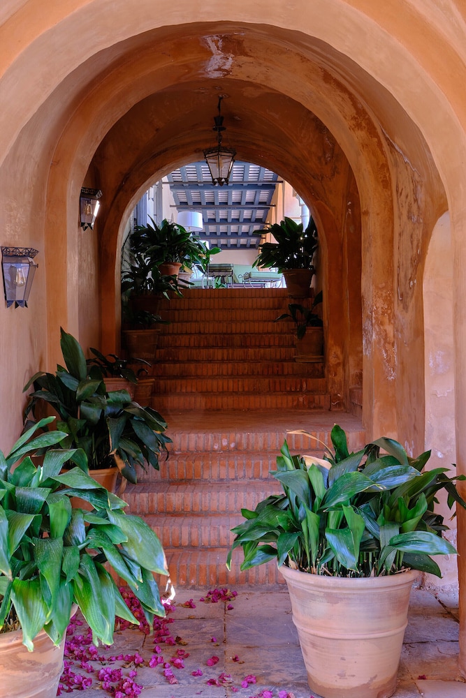 Hotel Castillo De Santa Catalina 4/50