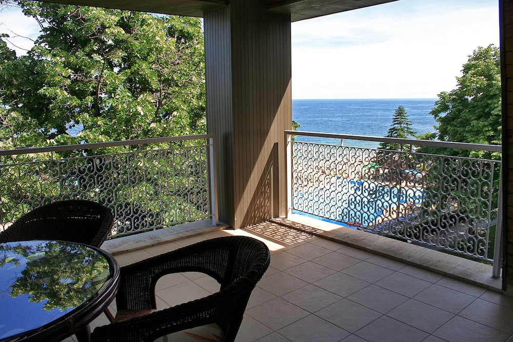 HVD Hotel Lotos Riviera Holiday Club 11/40
