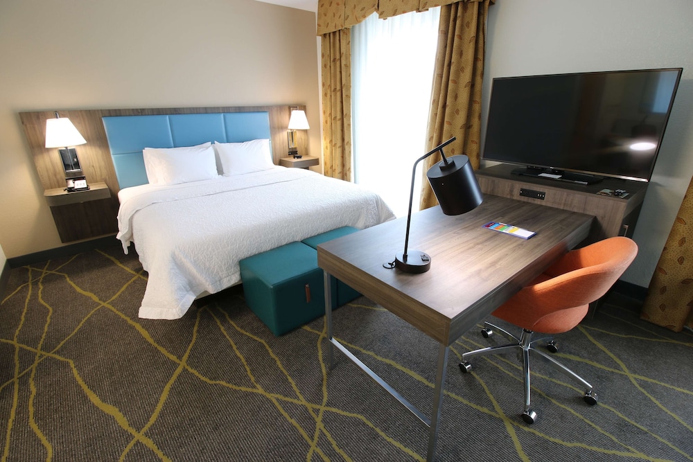 Hampton Inn Suites Palm Coast 59/72
