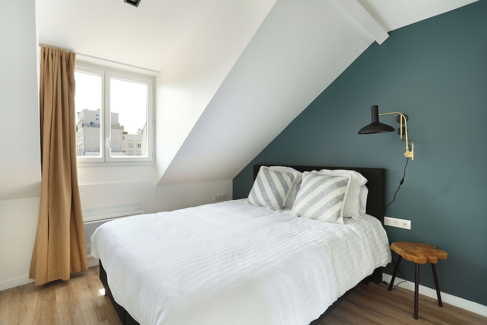 Short Stay Group Eiffel Village Serviced Apartments 15/50