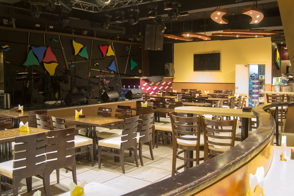 restaurant-cafeteria