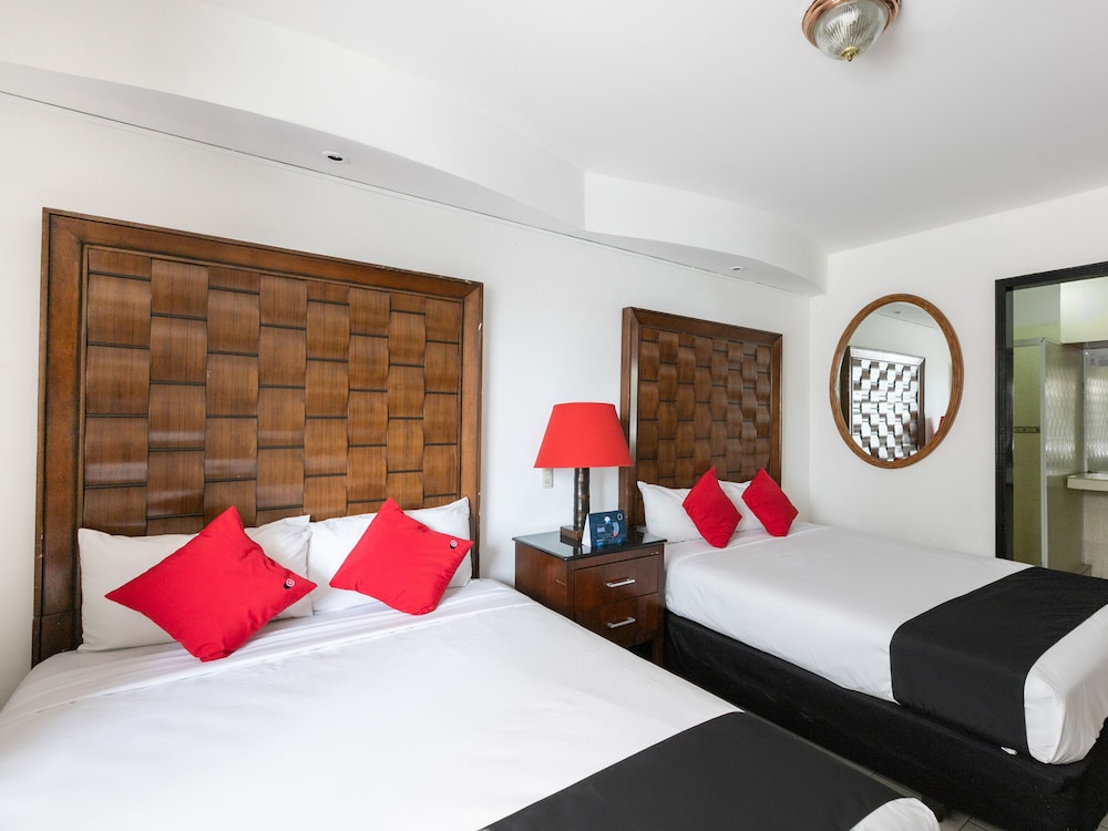 Zona Dorada Inn 21/50