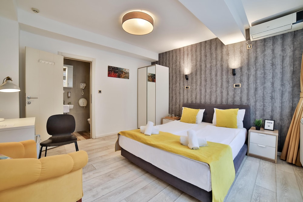Garni House 46 29/68