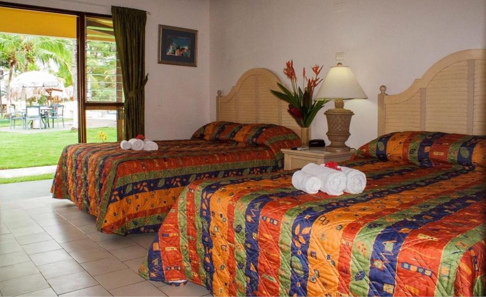 Beach Break Resort 28/75
