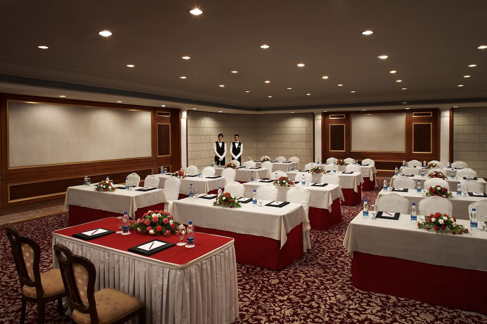 The Royal Plaza New Delhi 37/50