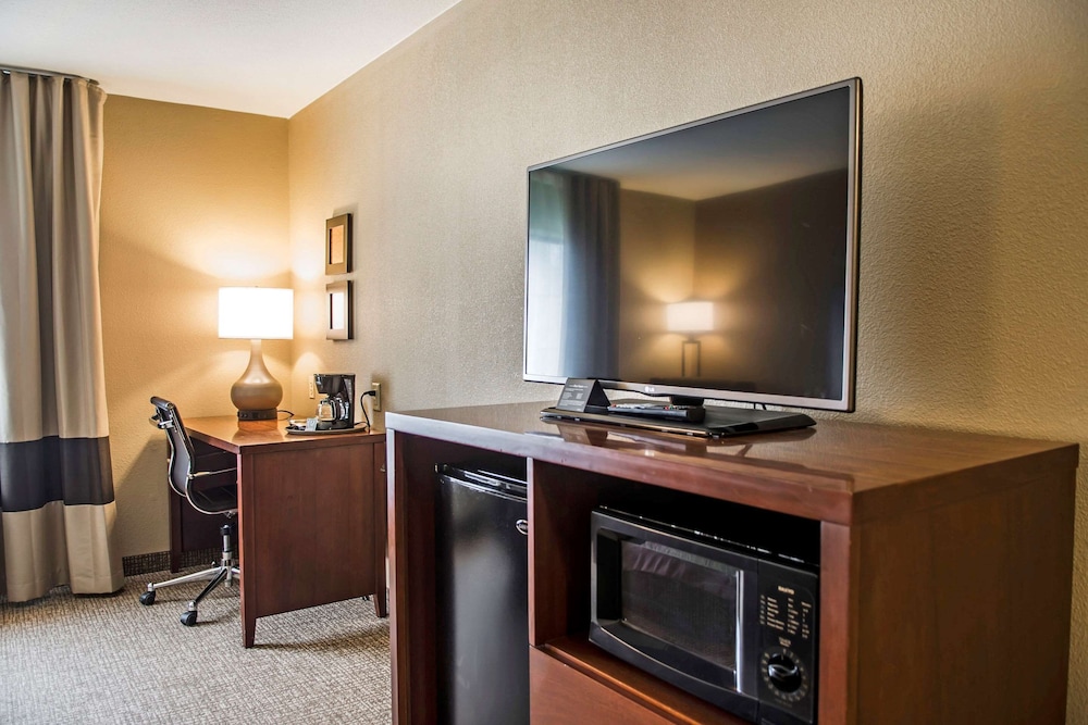 Comfort Inn Edinburg South Texas 38/46