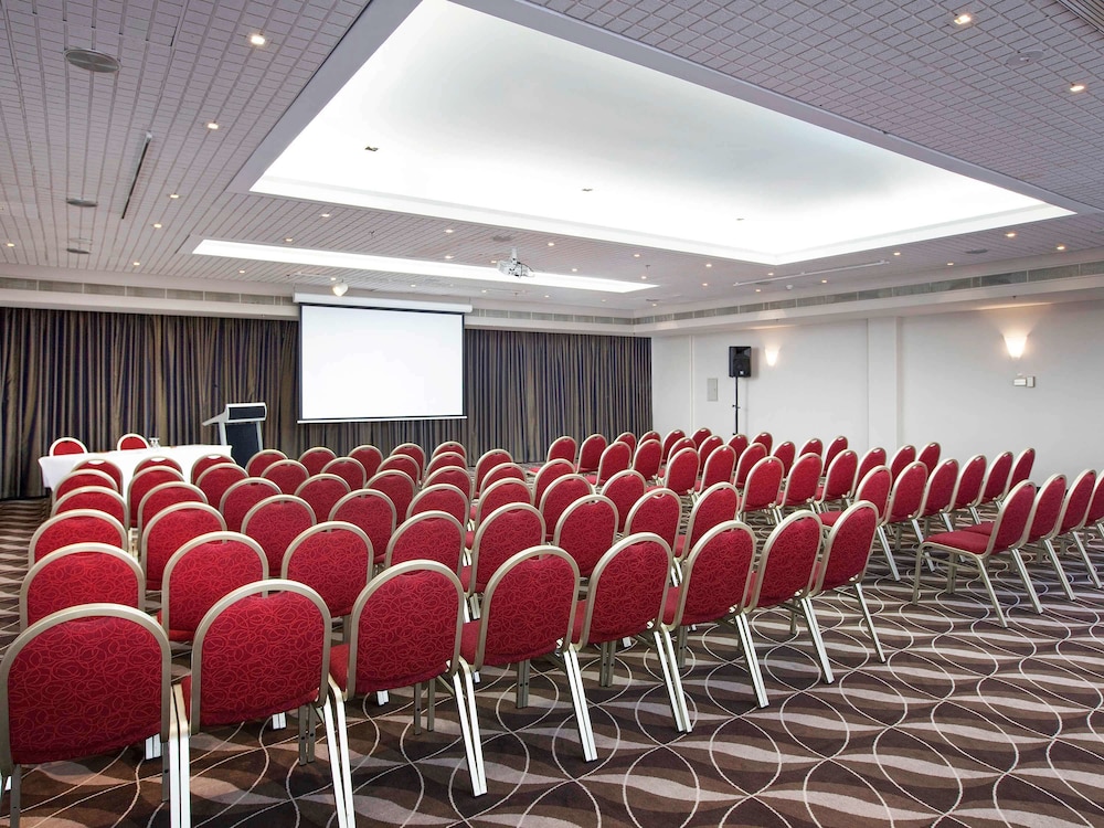IBIS PERTH 63/70