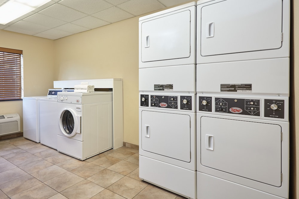 CANDLEWOOD SUITES AURORA- NAPERVILLE 23/51
