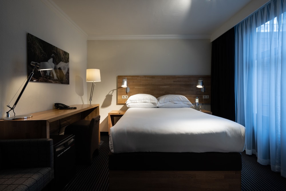 Catalonia Hotel Vondel Amsterdam 10/75