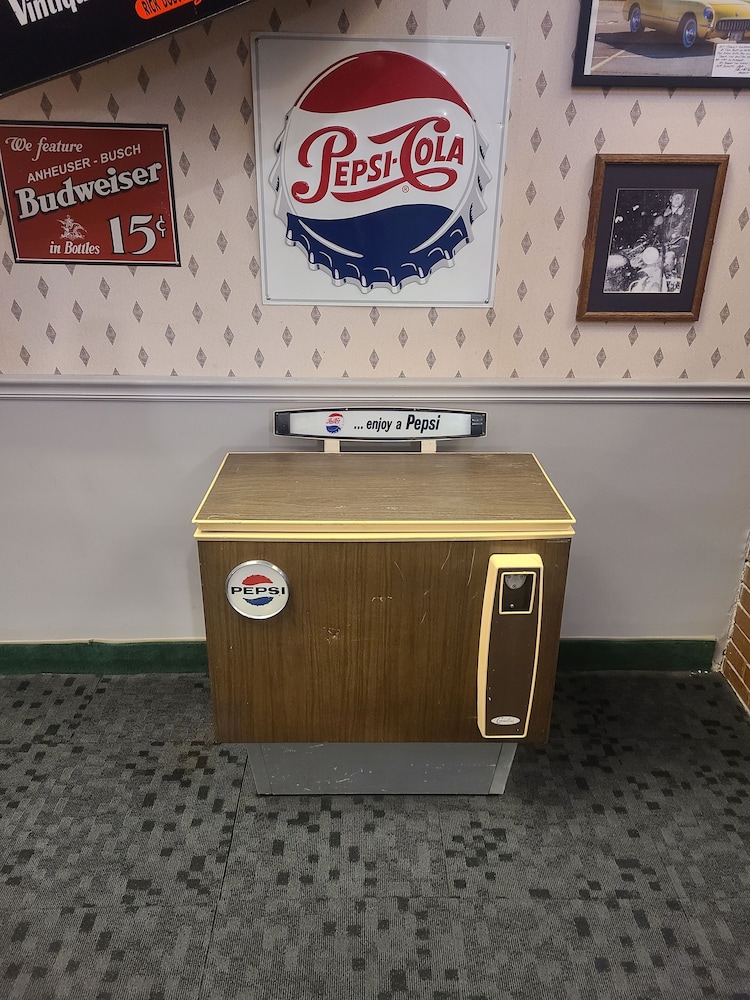 Route 66 Hotel And Conference 13/58