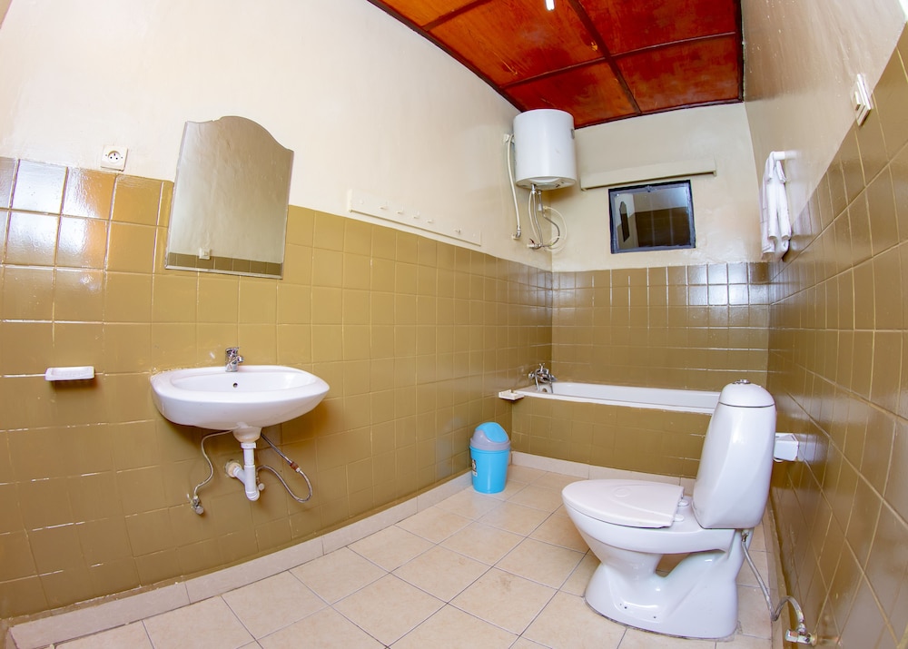 B.Maurice Guest House 36/38