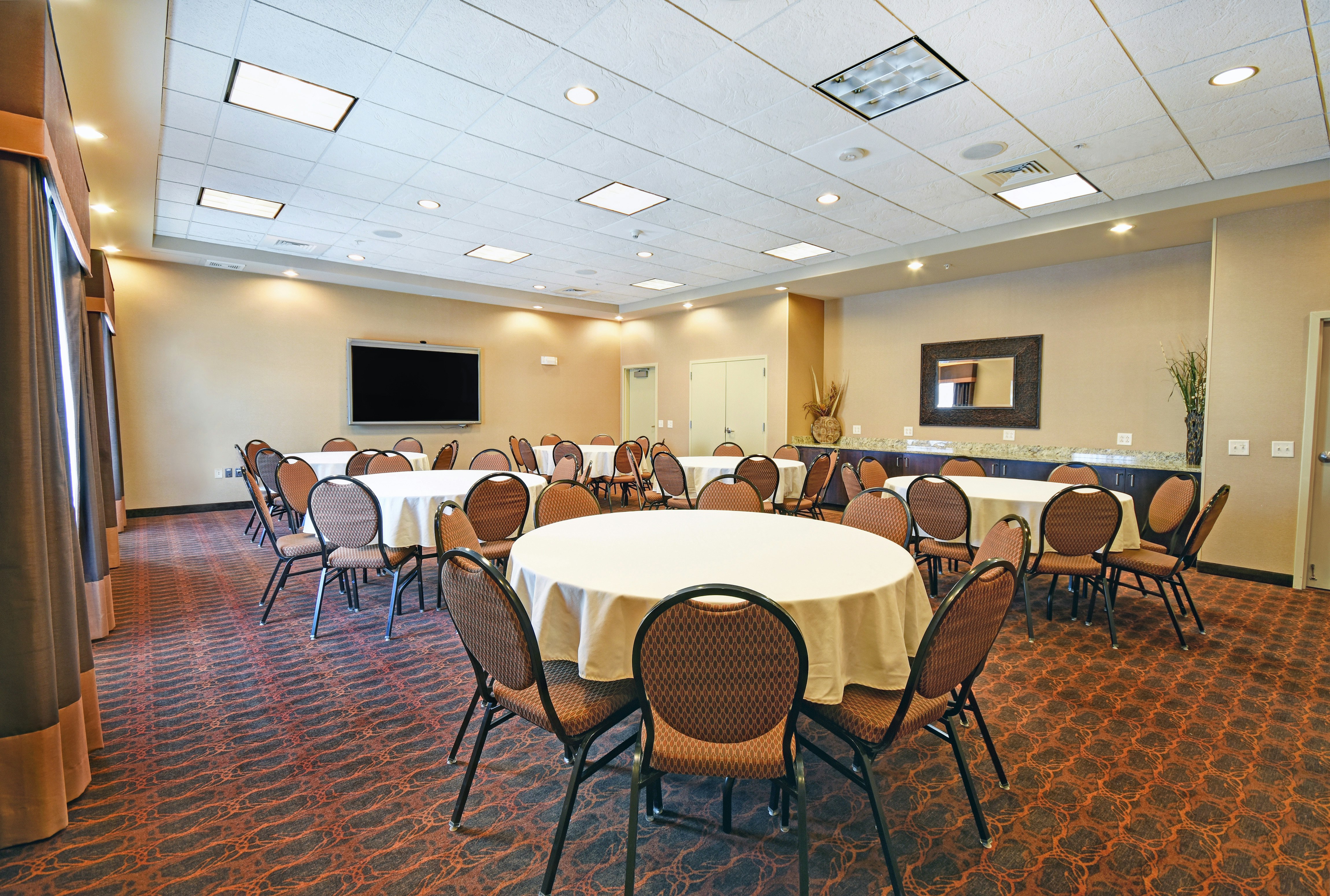 Hampton Inn Beloit 44/56