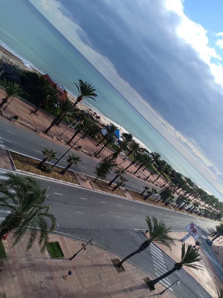 El Mouradi El Menzah 68/75