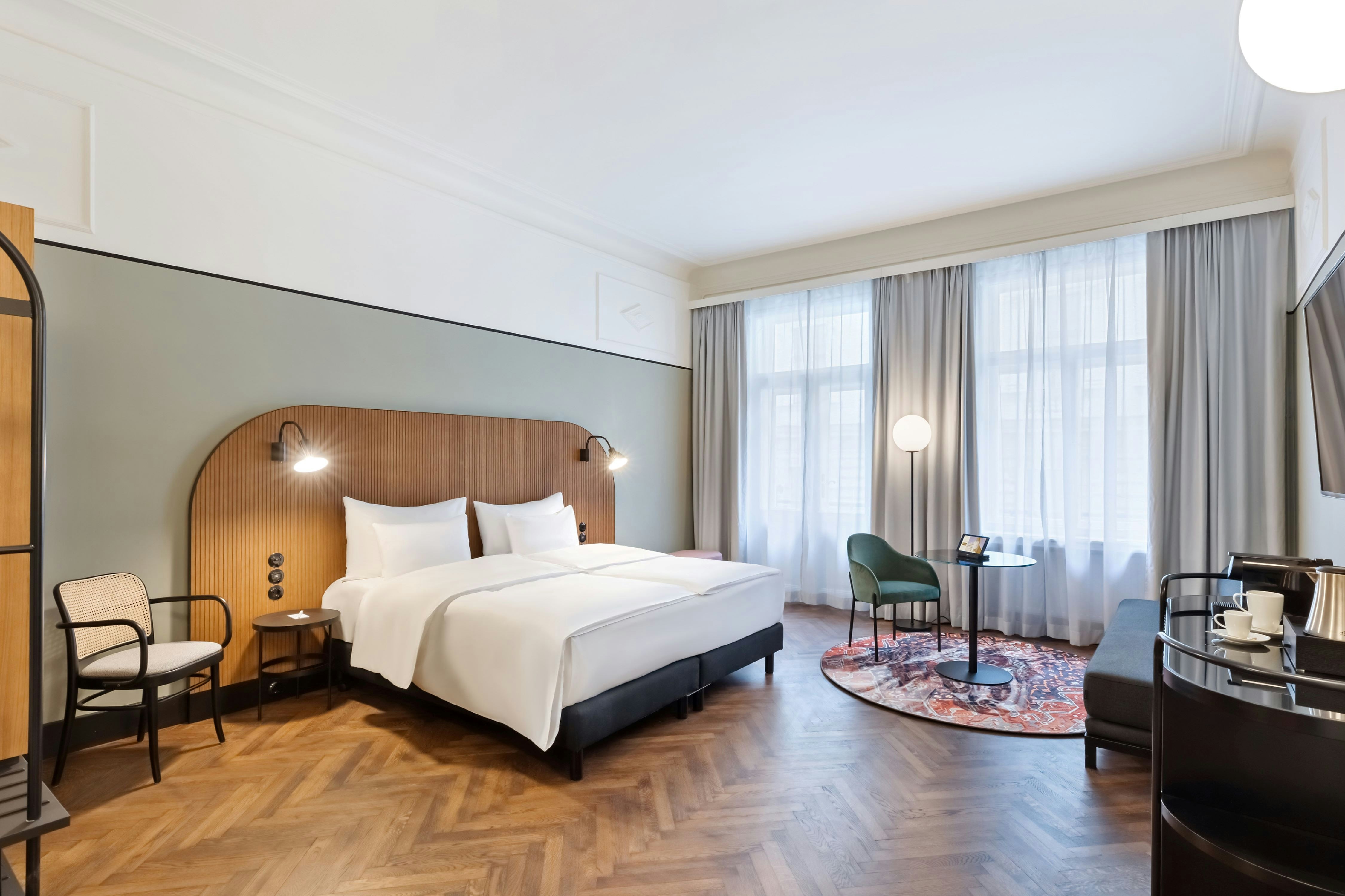 Hotel Astoria Vienna, Curio Collection by Hilton 11/54
