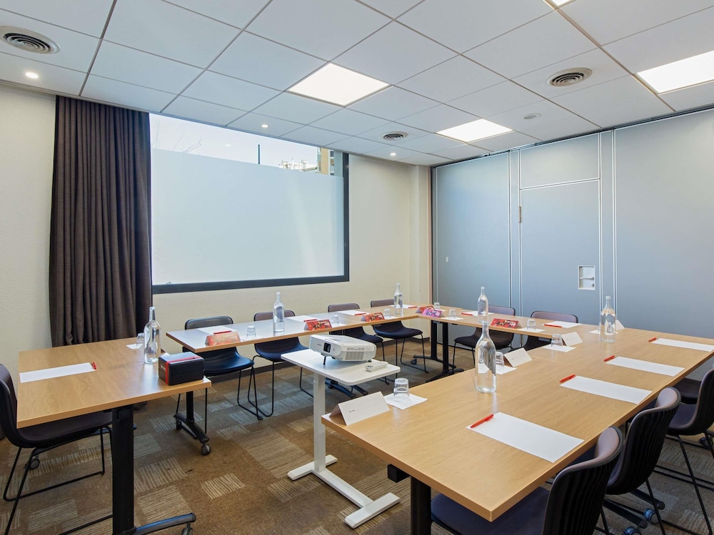 ibis Marseille Timone 61/73