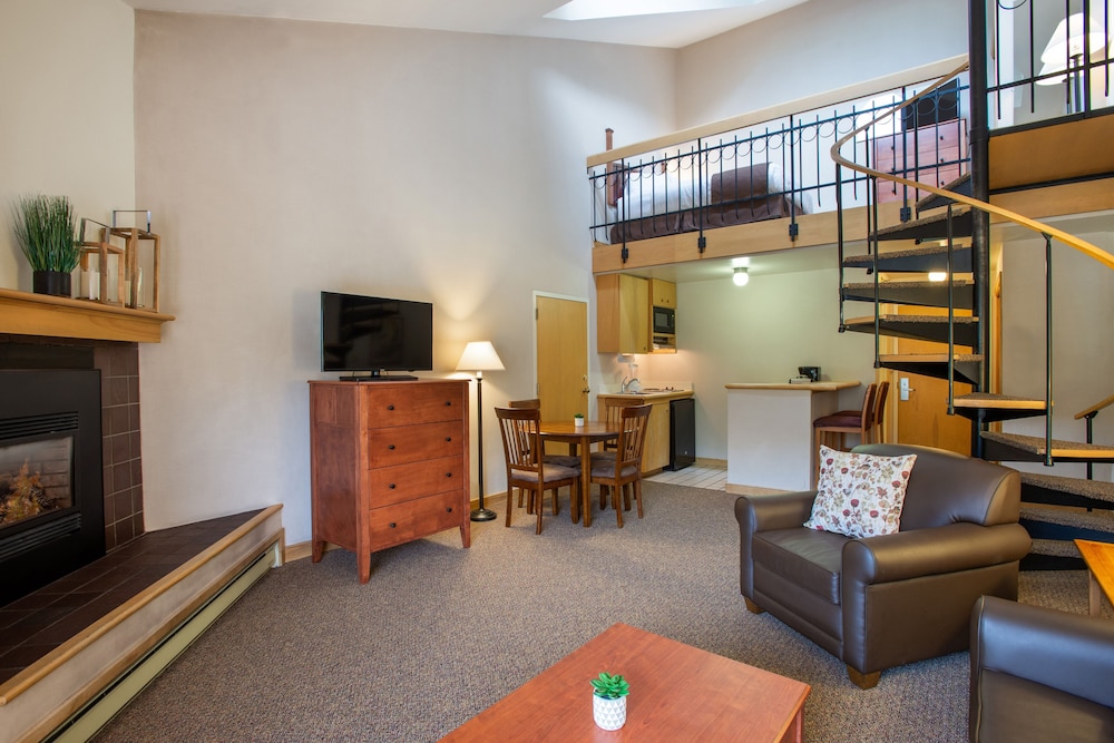 The Vintage Hotel 23/43
