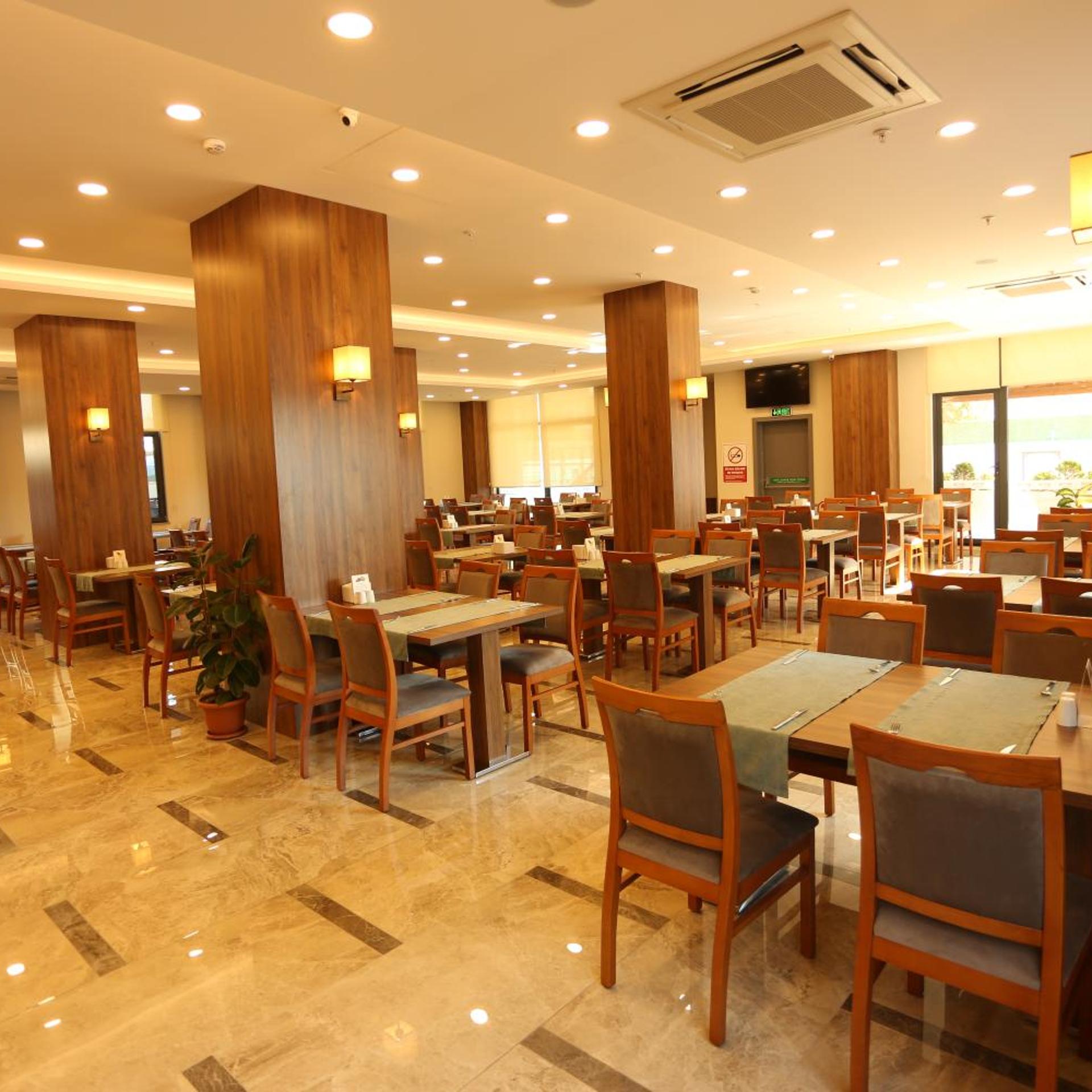 Oytun Hotel 42/52