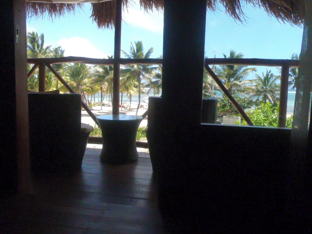 Palmeras de Mahahual Cabanas 23/39