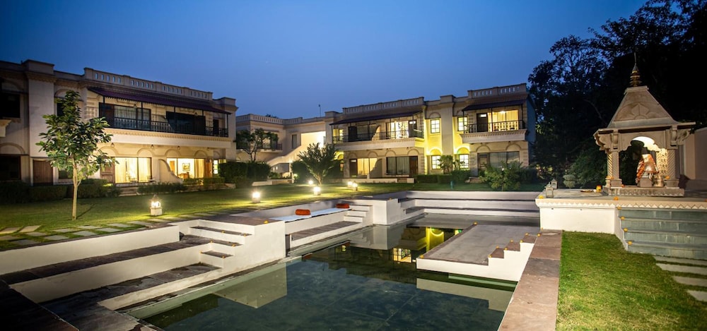 Tree Of Life Resort & Spa 64/66