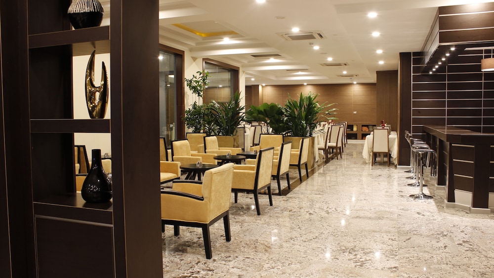 Shoregate Hotels 48/52