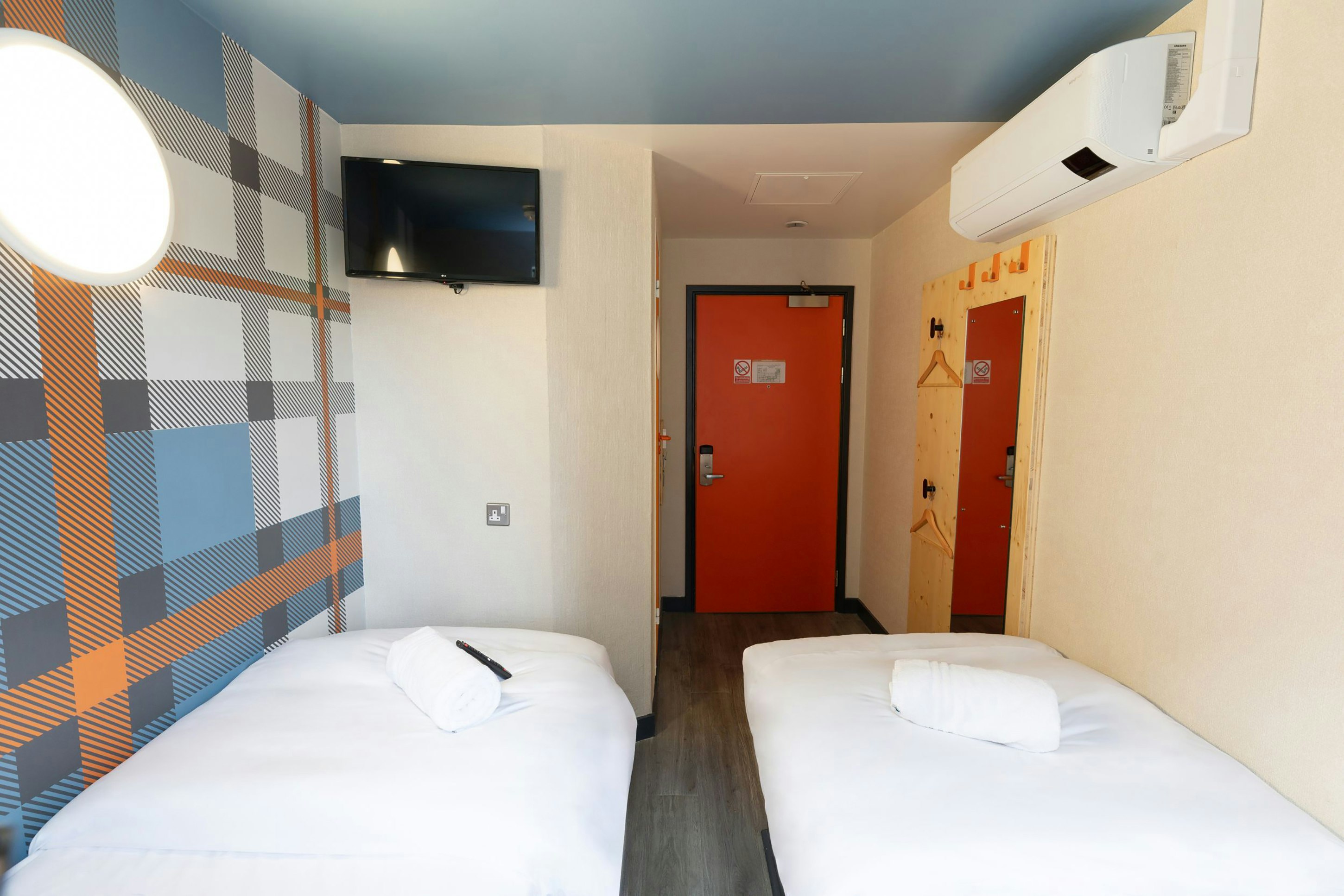 easyHotel Glasgow City 7/19