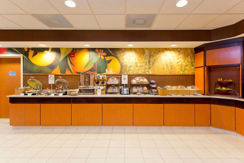 Fairfield Inn Suites Winchester 34/45