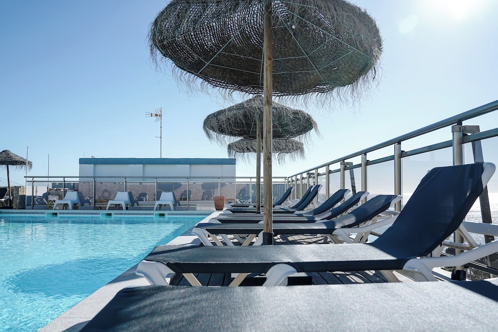 Carvi Beach Hotel 78/78