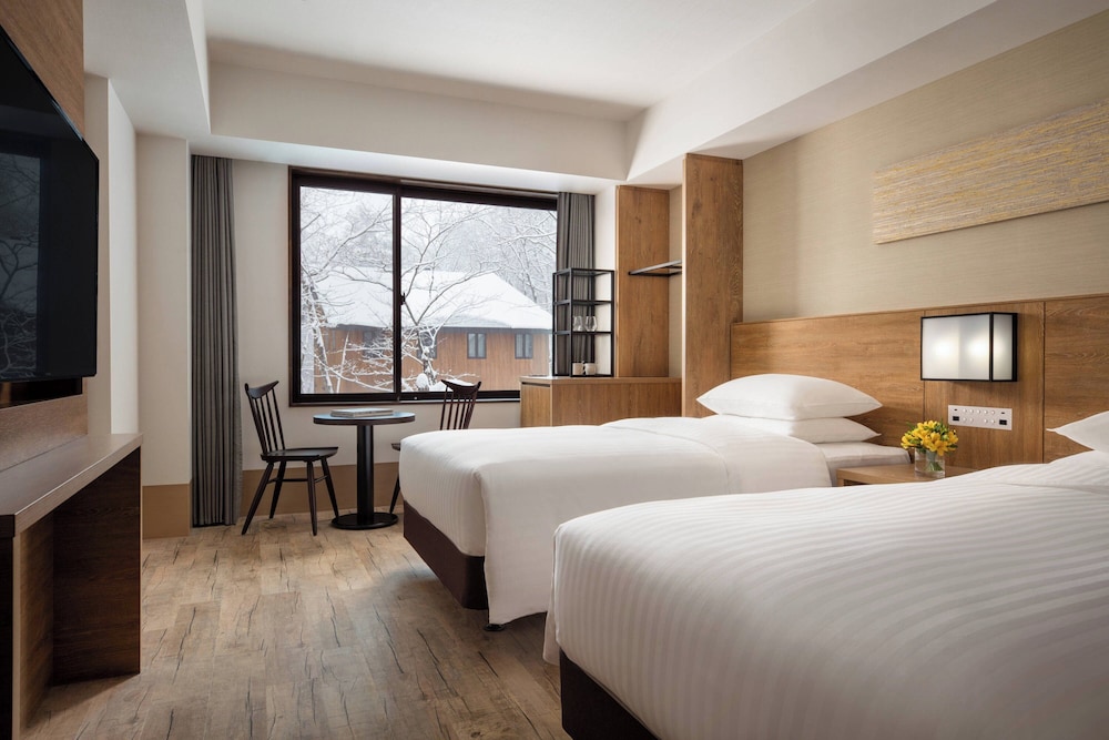 PREMIUM, TWIN BEDS