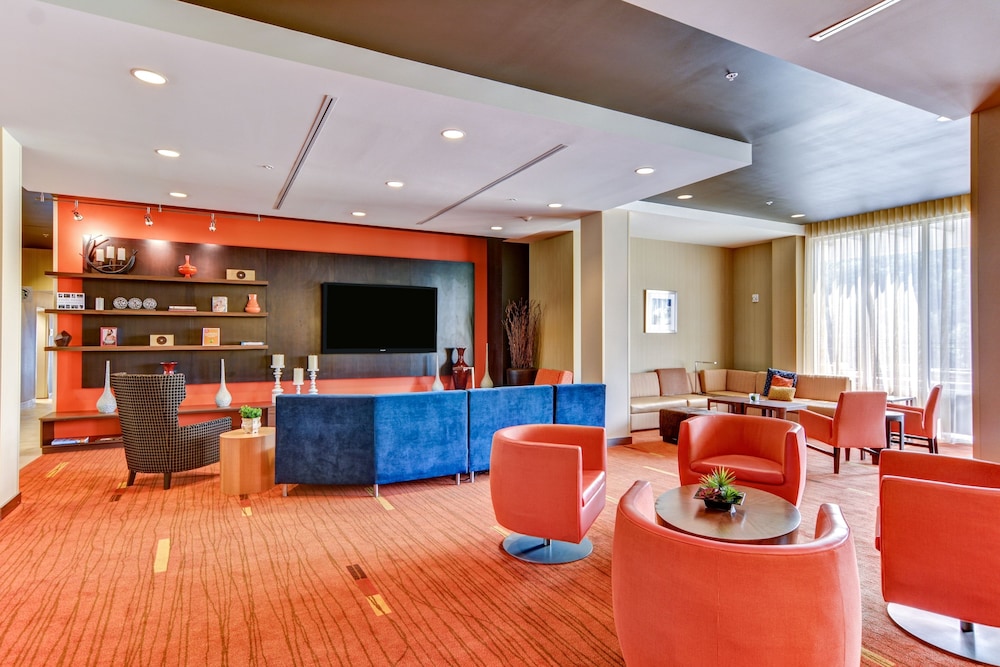 Courtyard by Marriott Bridgeport Clarksburg 29/43
