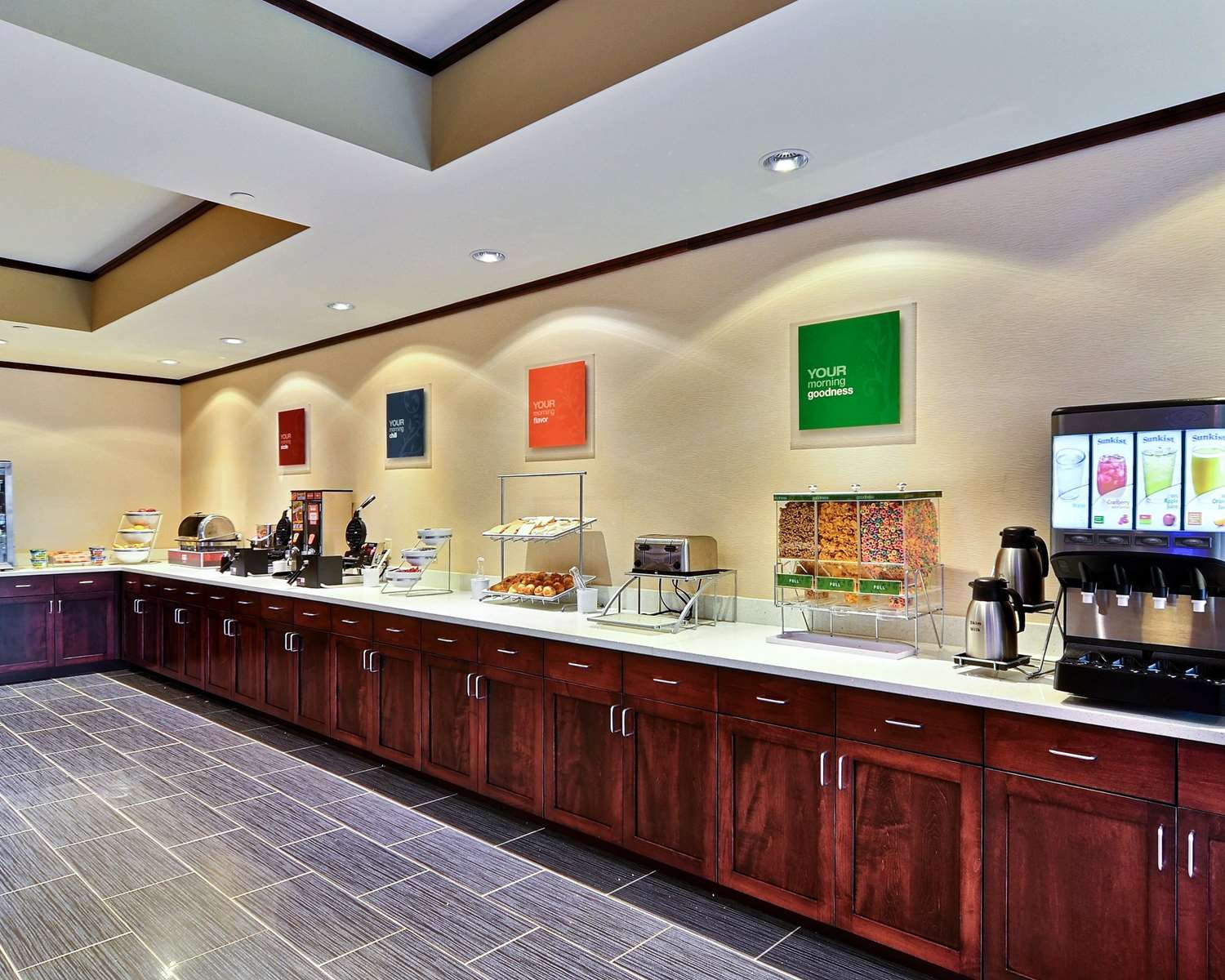 Comfort Suites Uniontown, PA 36/44