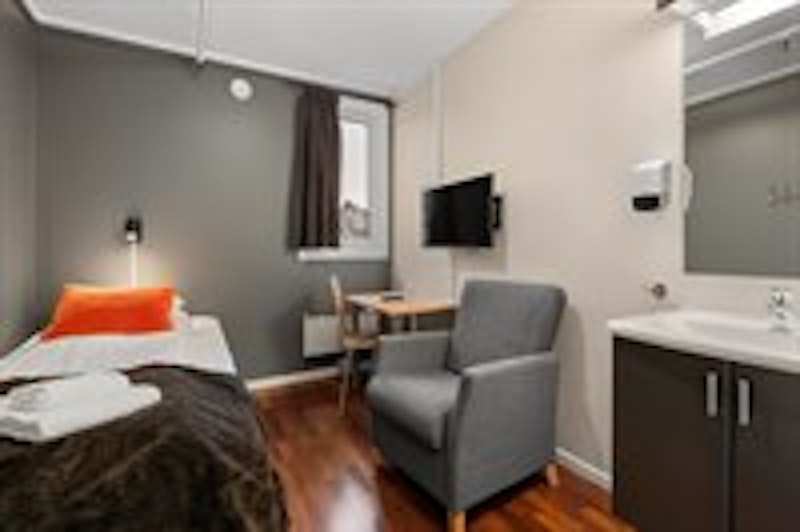 Enter Backpack Hotel Tromso 11/15