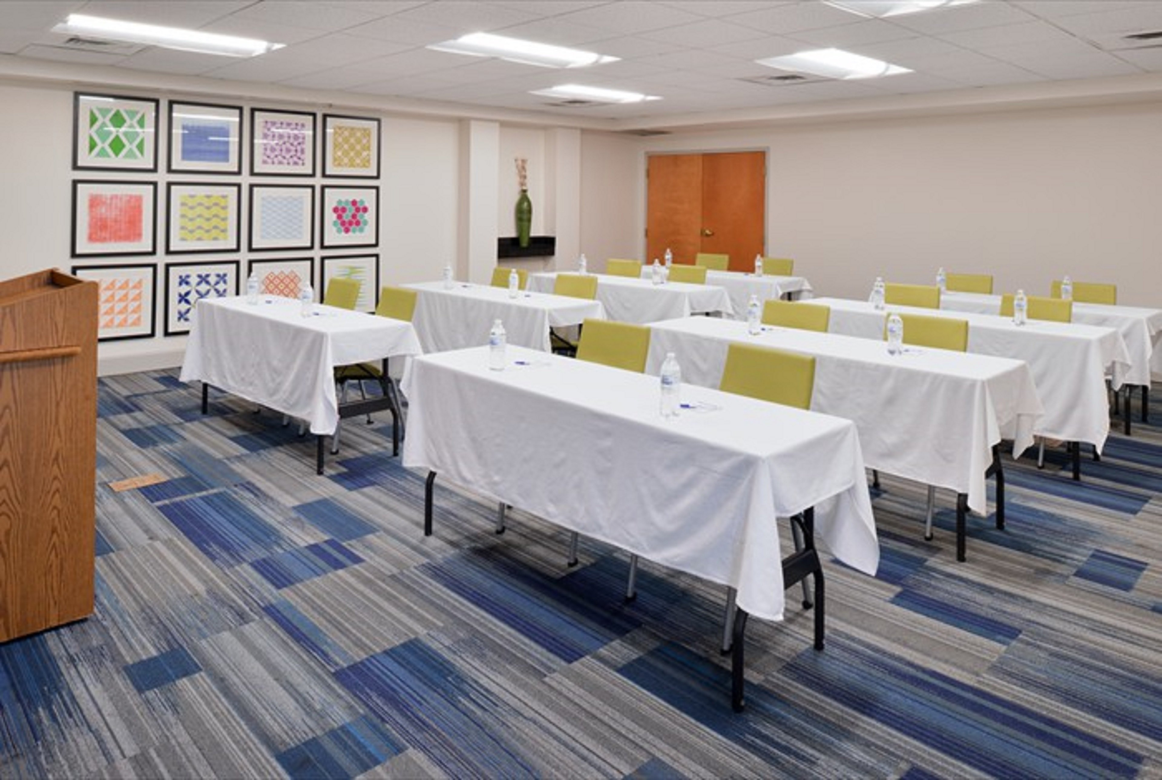 Holiday Inn Express Hotel And Suites Mooresville Lake Norman 26/34