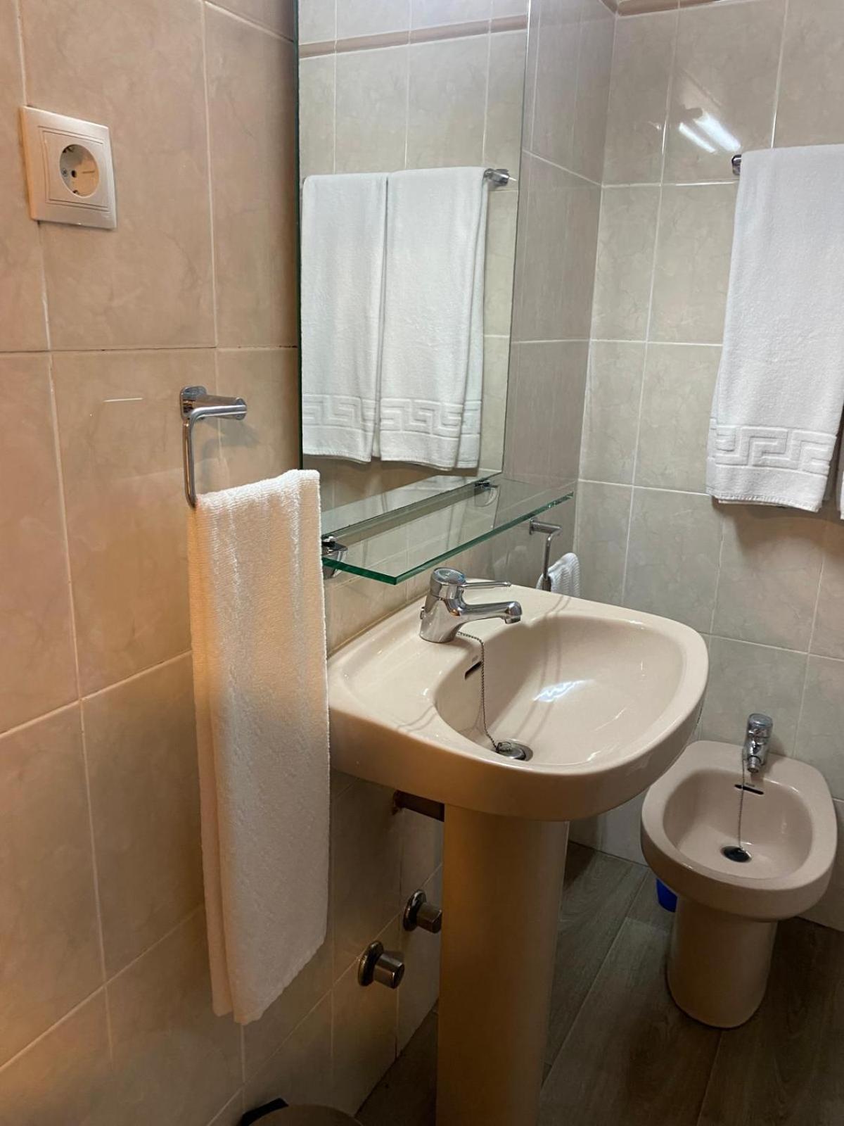 Hotel Ovetense 55/58