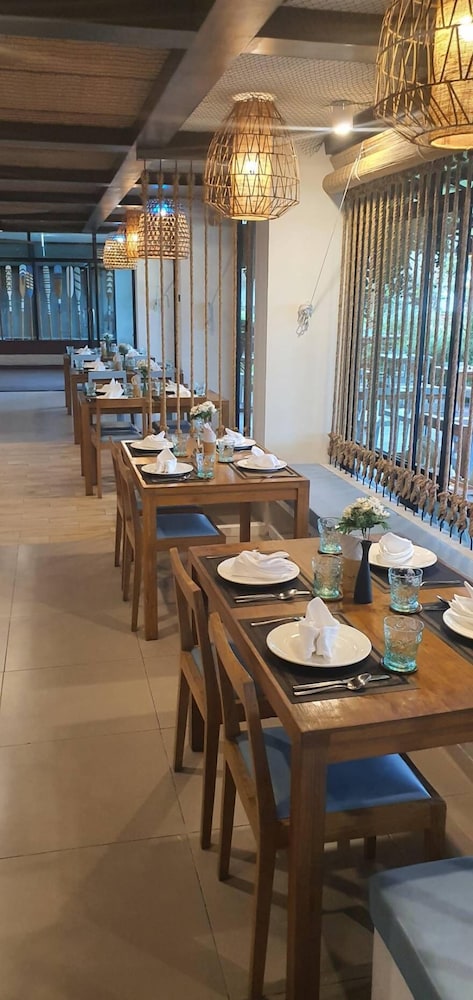 The Beach Resort & Residence 33/47