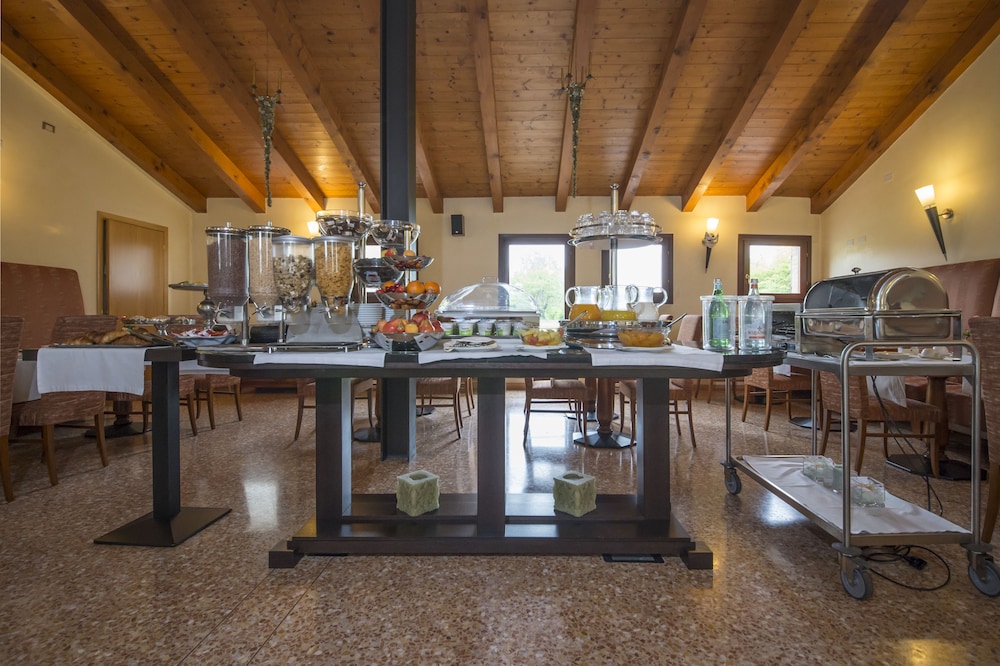 Venice Resort 49/72