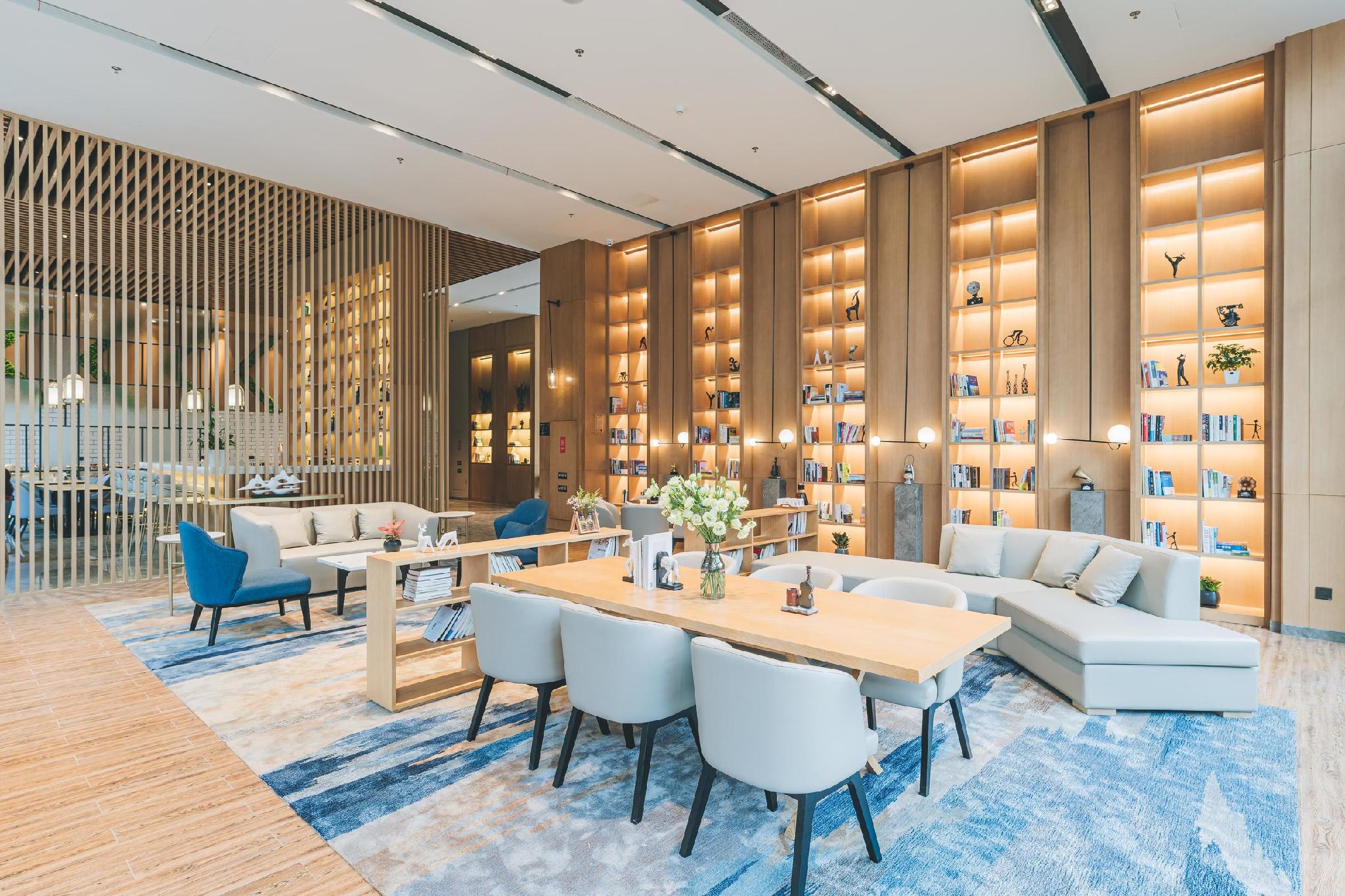 Atour Hotel (Jiangyin Binjiang Middle Road Sports Center) 24/28