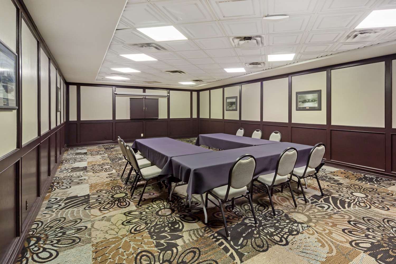 Best Western High Road Inn 40/53