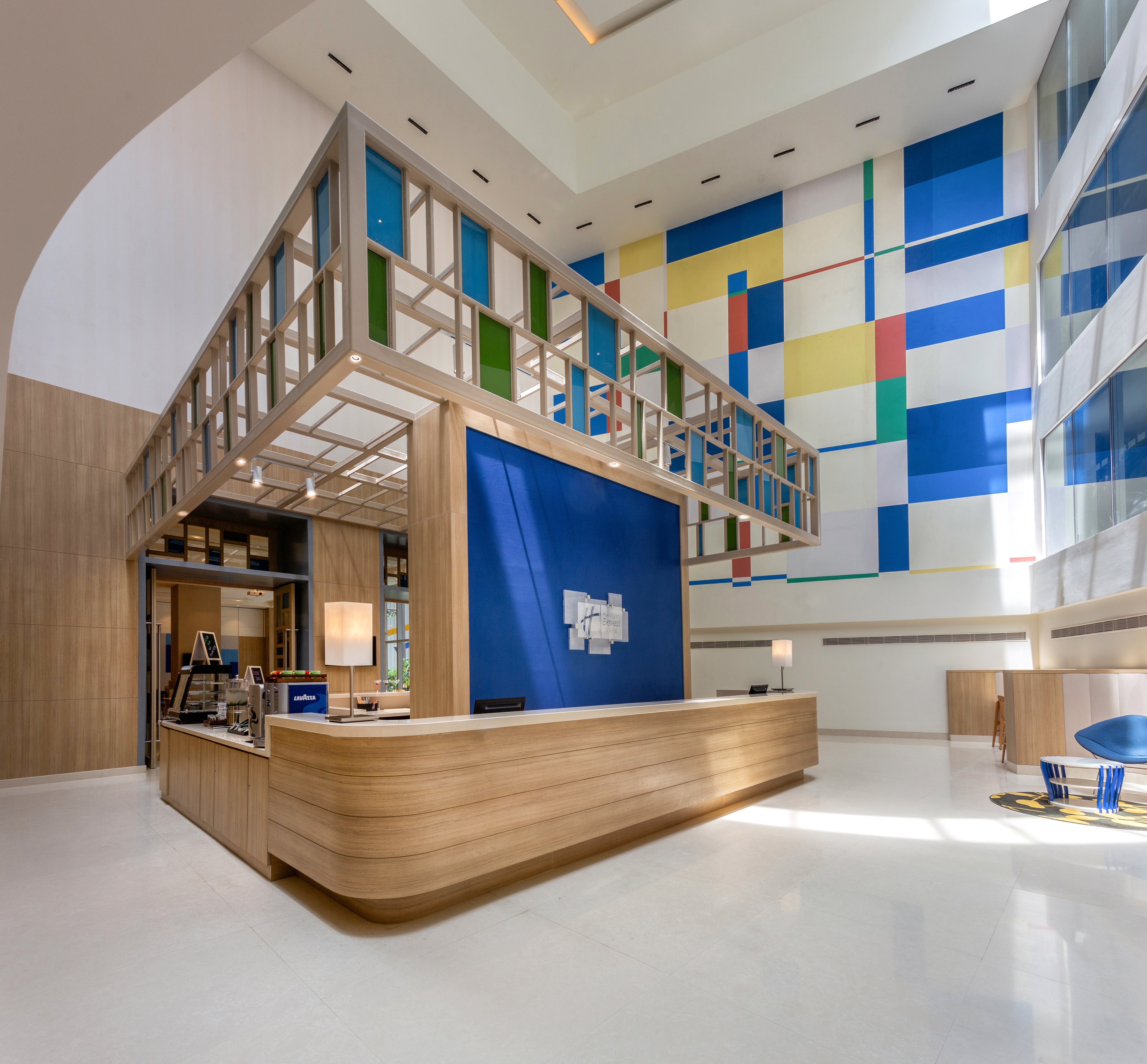 Holiday Inn Express And Suites Bengaluru Old Madras Road 8/59