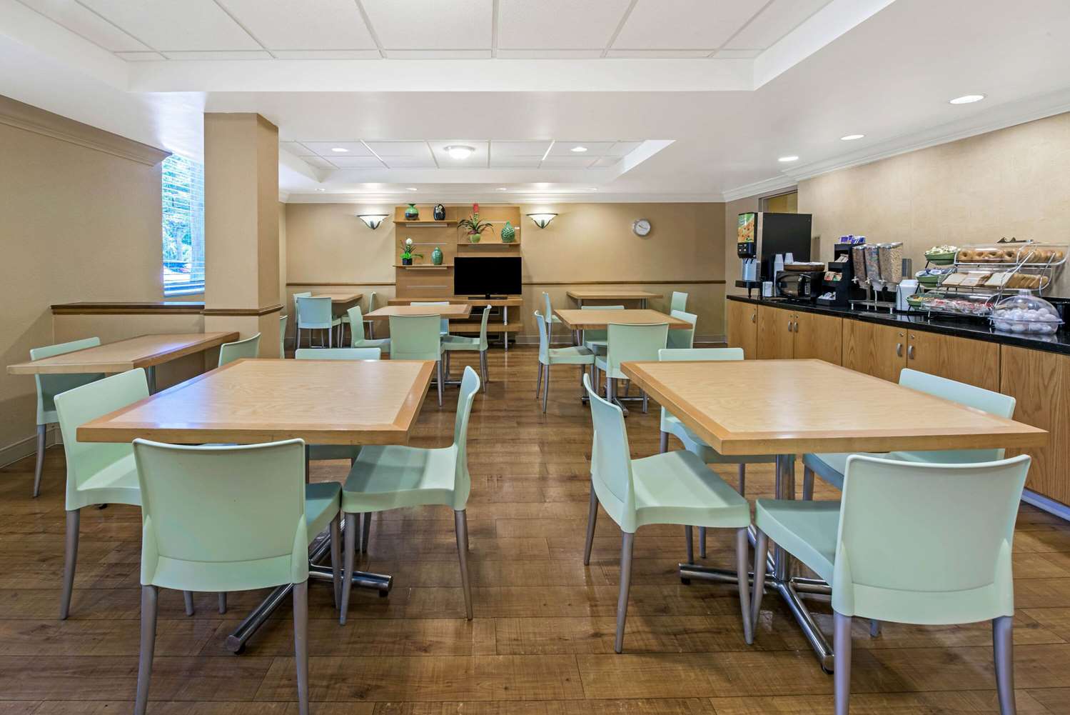 La Quinta Inn Suites By Wyndham West Palm Beach Airport 38/50