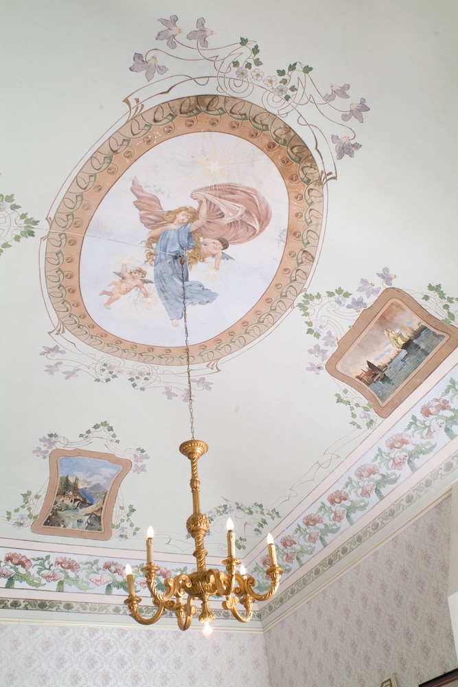 PALAZZO IL CAVALIERE B&B DE CHARME 9/68