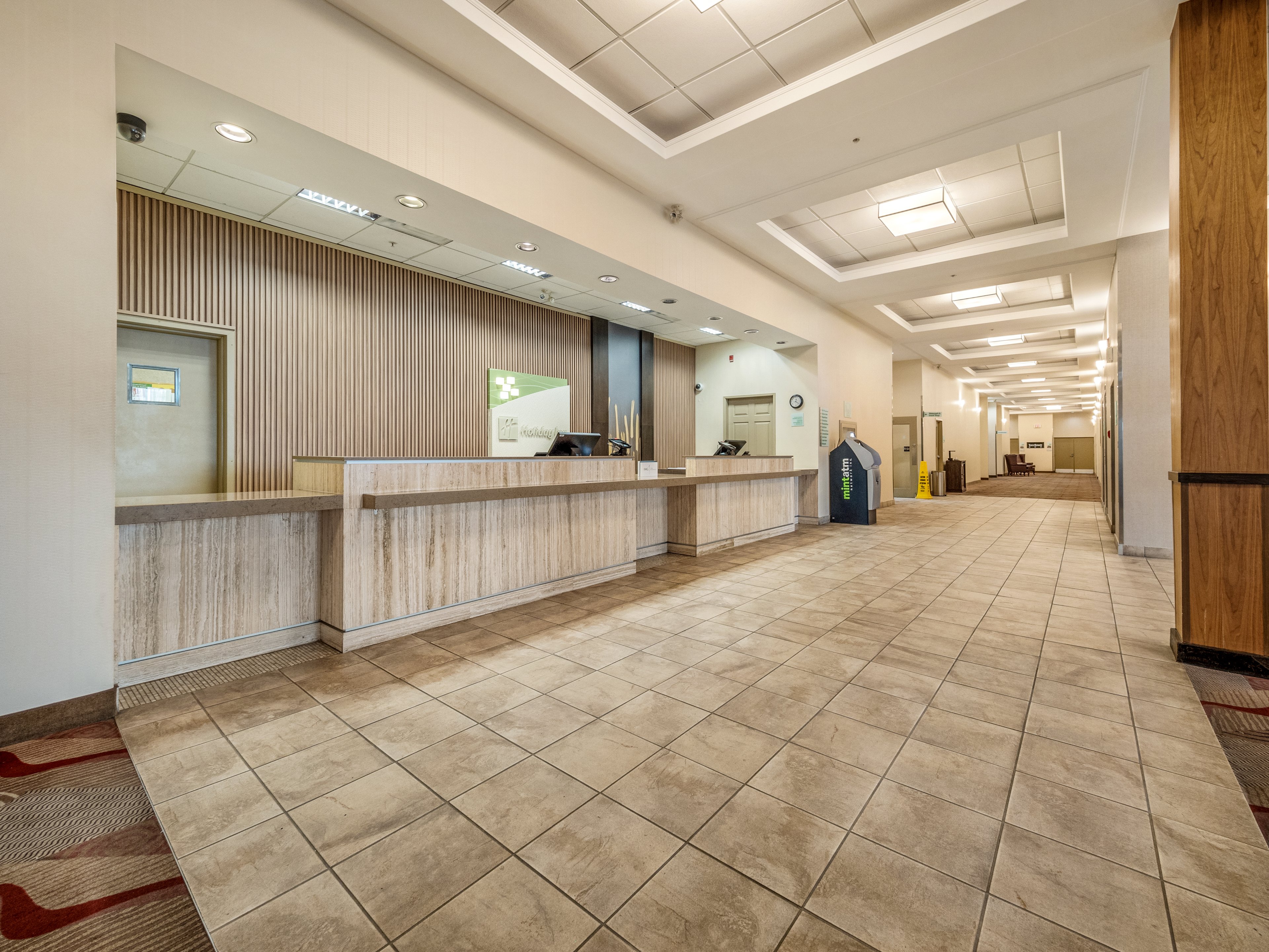 HOLIDAY INN LETHBRIDGE 3/50