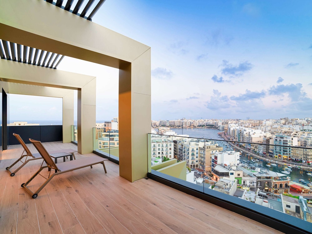 Mercure St. Julian s Malta 37/69