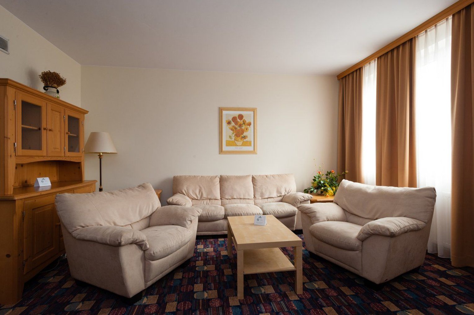 HOTEL PARTNER 13/25