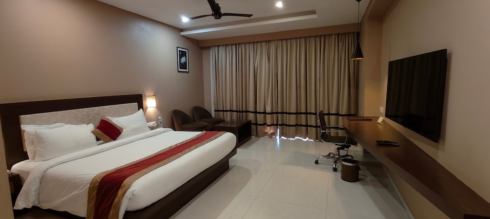 Anjushree Ujjain 18/50