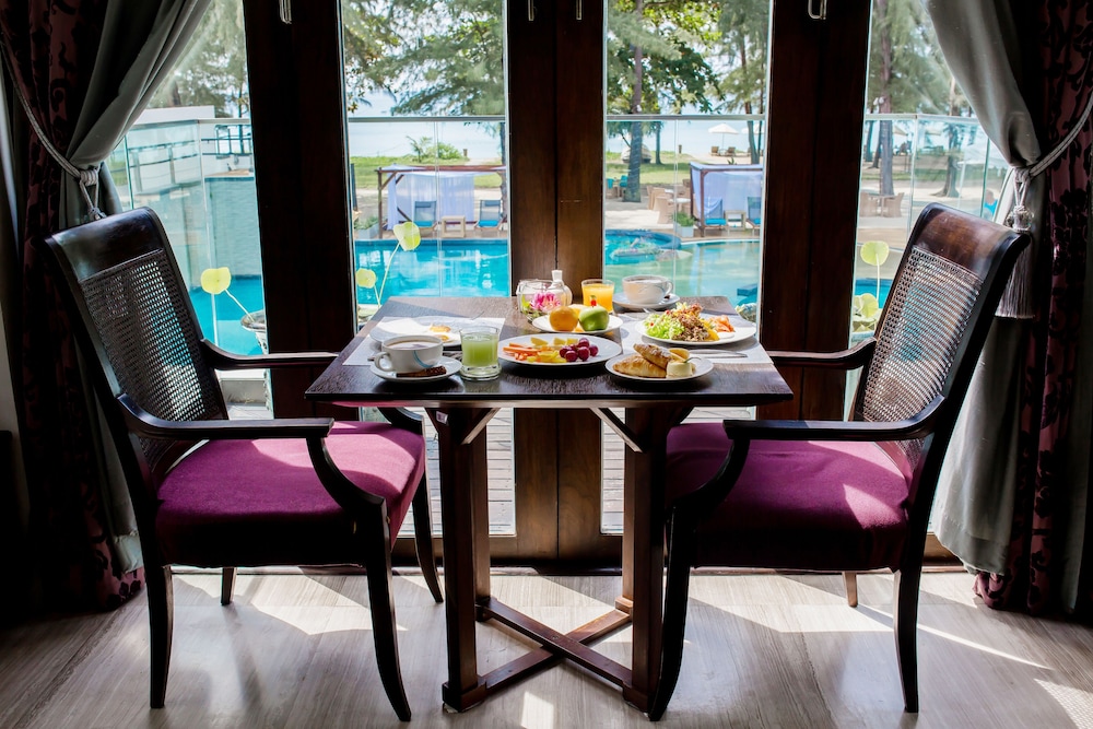 Maikhao Dream Villa Resort & Spa 48/67