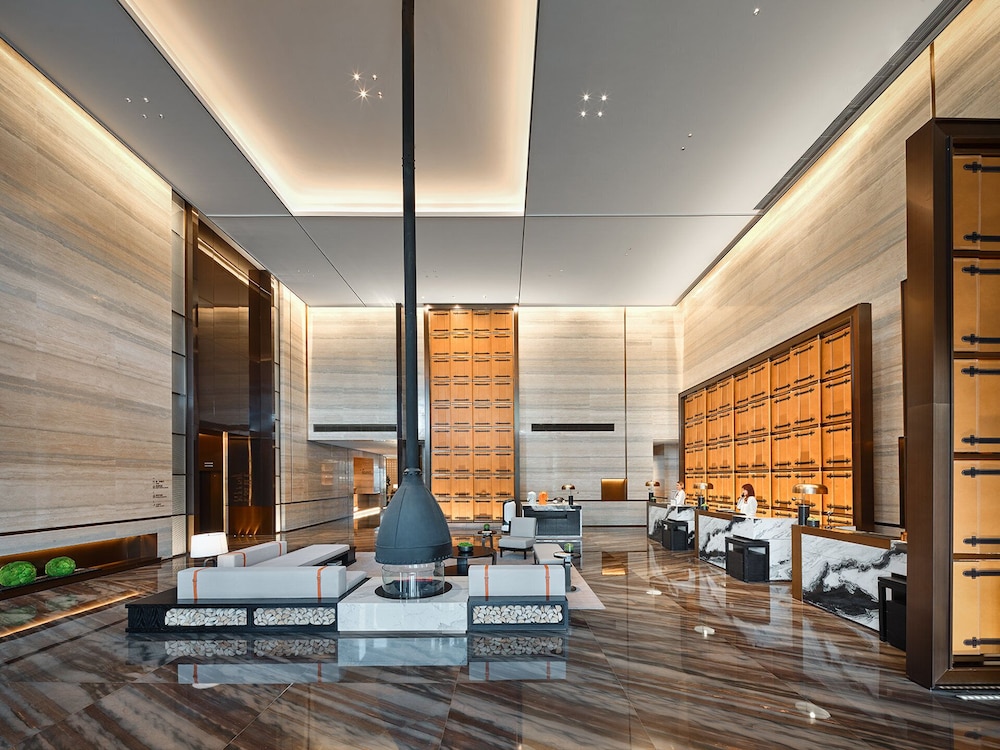Crowne Plaza Hohhot City Center 59/76
