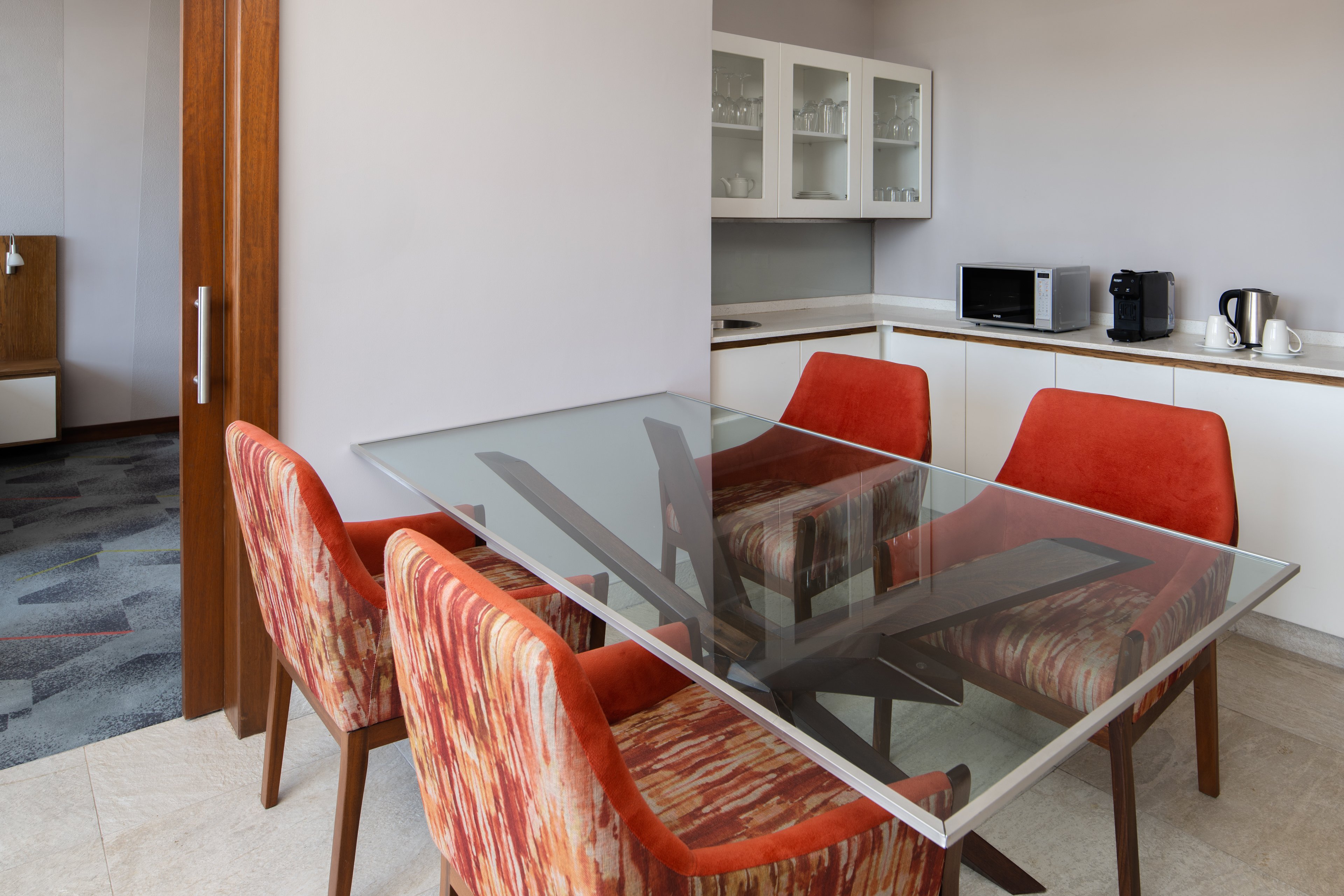 Holiday Inn Nairobi Two Rivers Mall an IHG Hotel 24/50