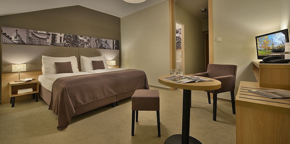 COMFORT, DOUBLE BED