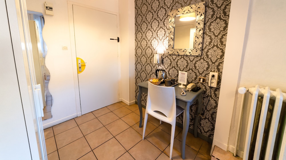 CITOTEL FURANIA 1/23