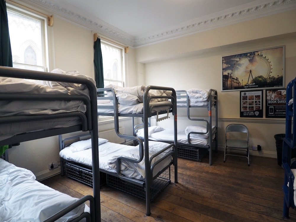 St Christophers Inn Bath 48/69